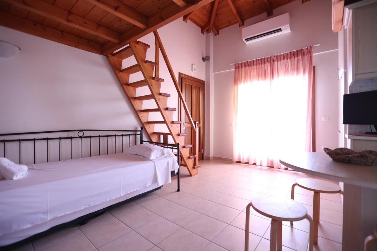 Seaside Gialova Apartamento Pylos Exterior foto
